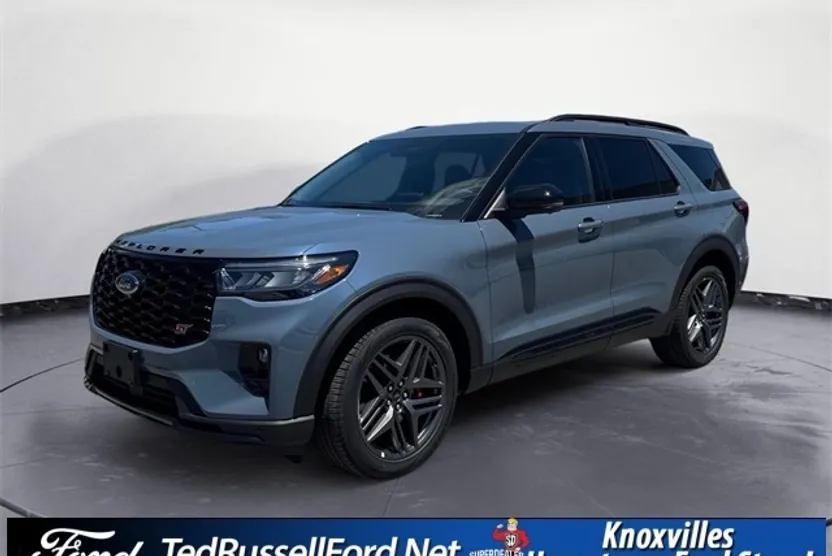 2025 Ford Explorer ST photo 1