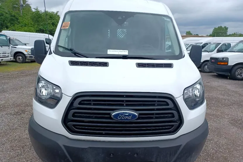 2019 Ford Transit Van photo 1