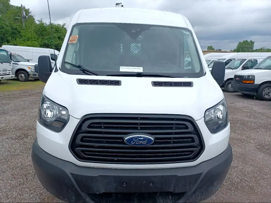 2019 Ford Transit Van photo 1
