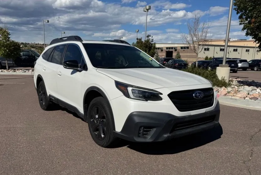 2020 Subaru Outback Onyx Edition XT photo 1