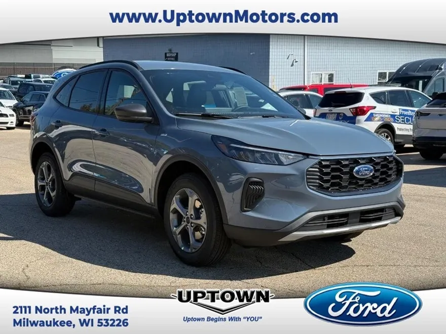 2025 Ford Escape ST-Line photo 1