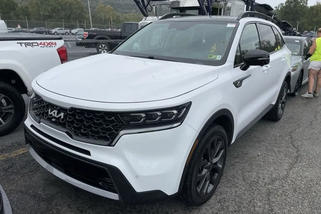 2023 Kia Sorento X-Line SX Prestige photo 1