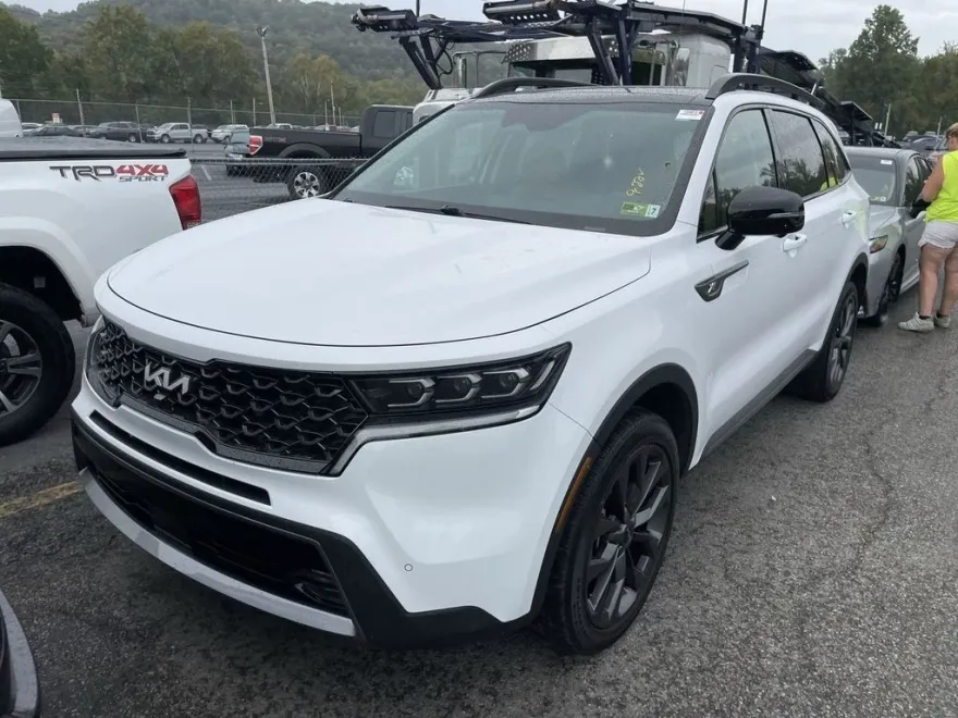 2023 Kia Sorento X-Line SX Prestige photo 1
