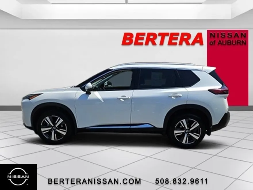 2021 Nissan Rogue SL photo 1