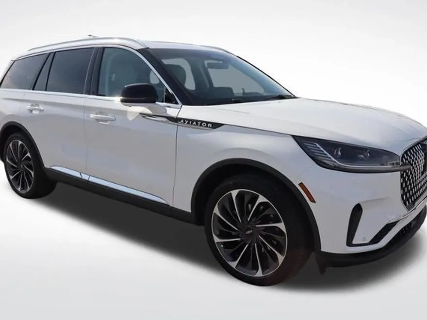 2025 Lincoln Aviator Reserve photo 1
