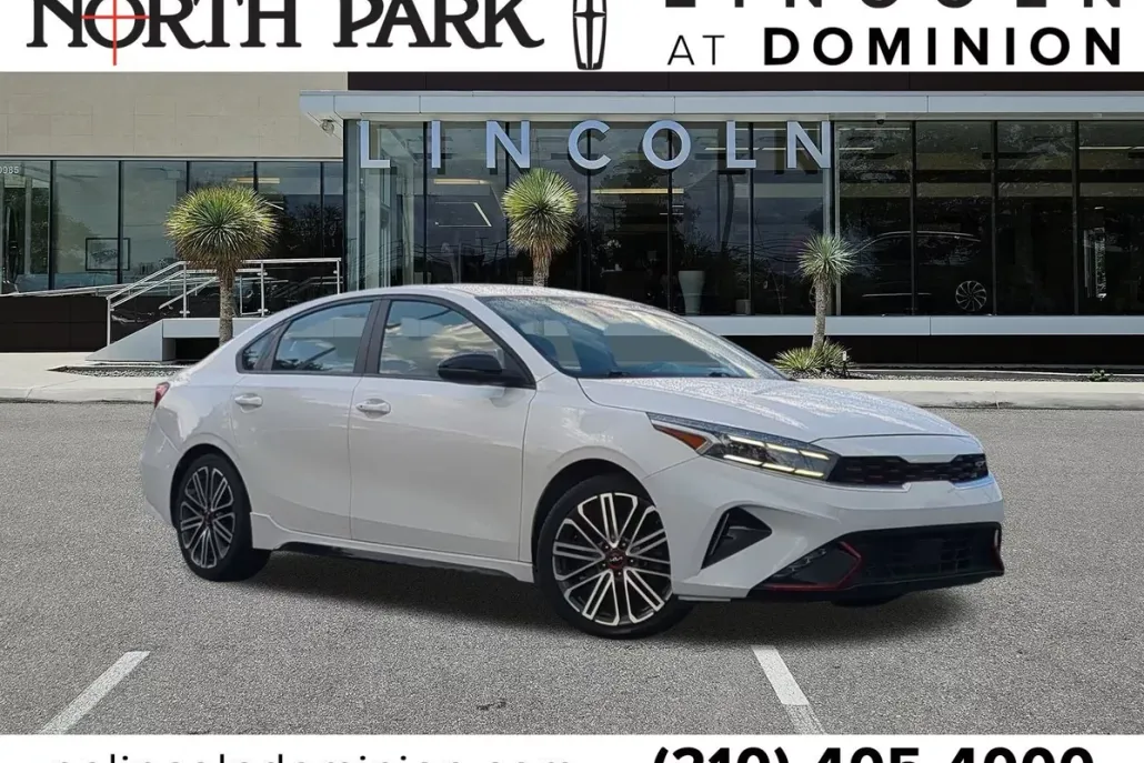 2022 Kia Forte GT photo 1