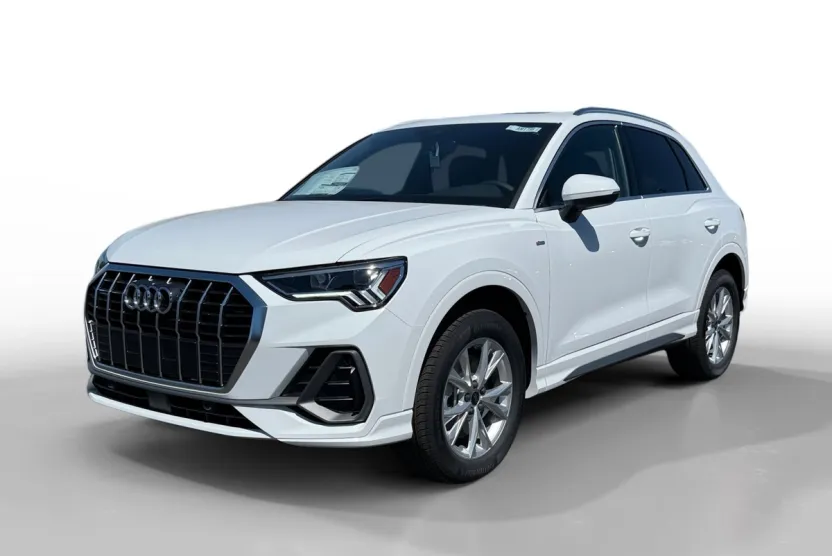 2025 Audi Q3 45 TFSI S line Premium photo 1