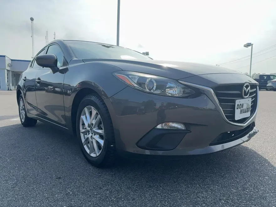 2016 Mazda Mazda3 i Sport photo 1