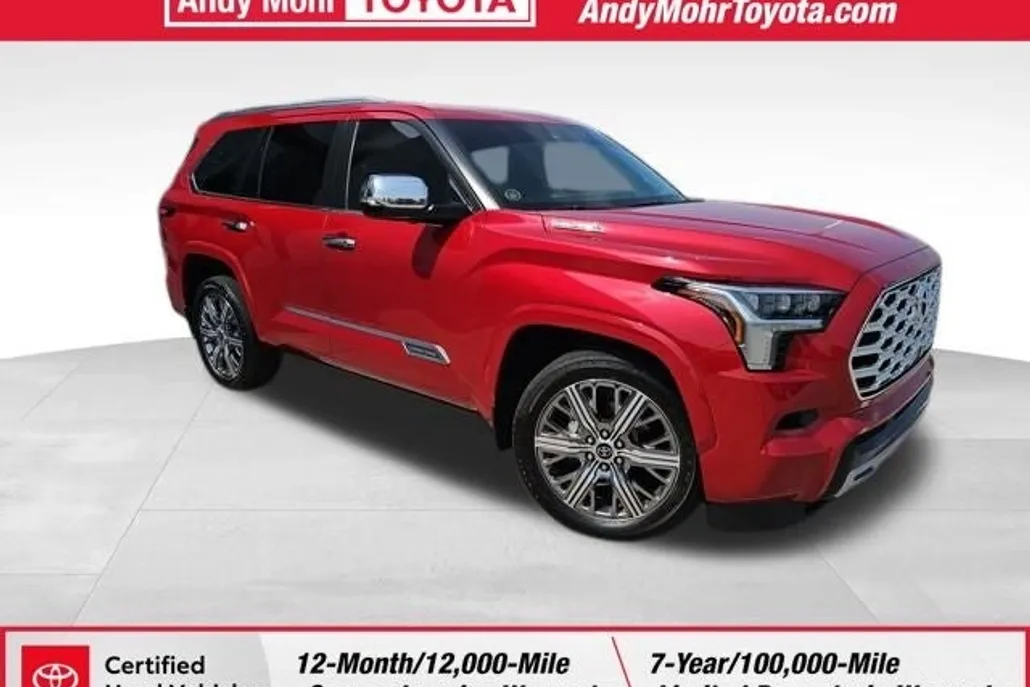 2024 Toyota Sequoia Capstone photo 1