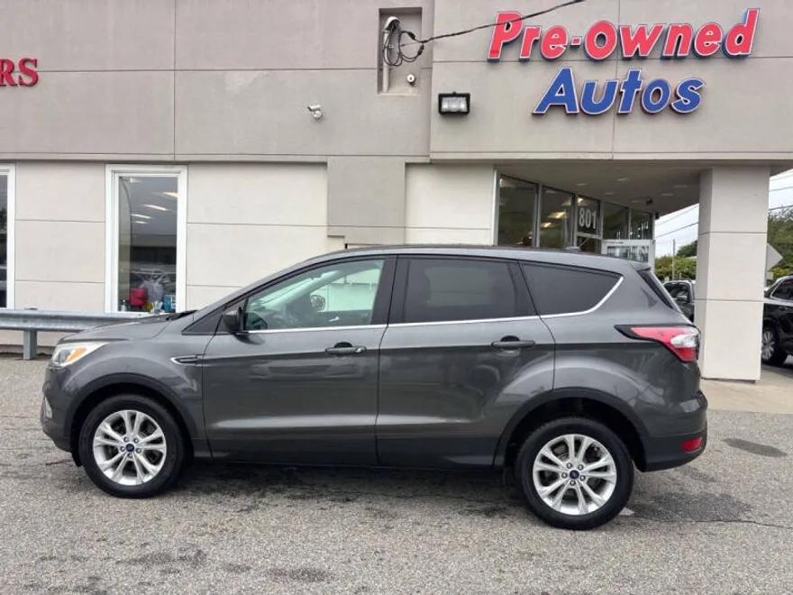 2017 Ford Escape SE photo 1