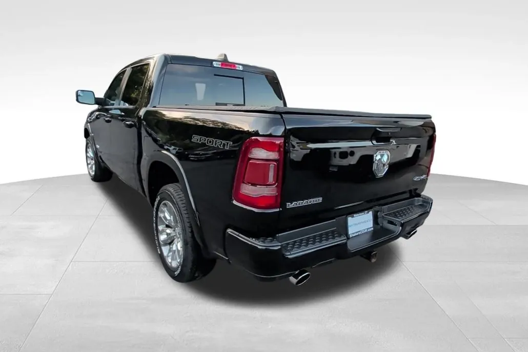 2022 Ram 1500 Laramie photo 1