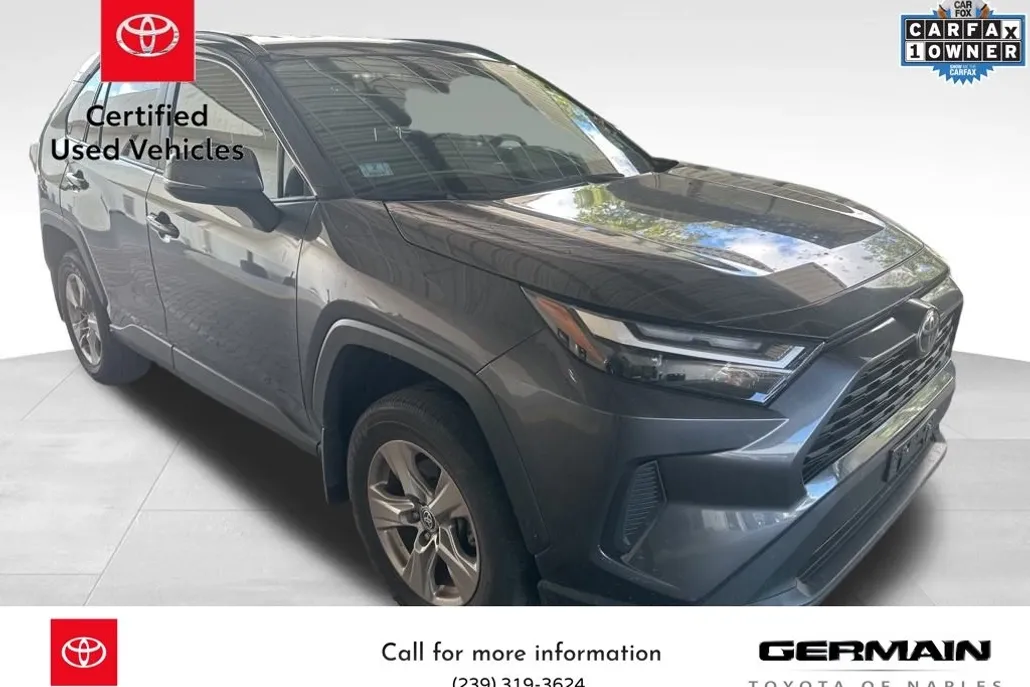 2023 Toyota RAV4 XLE photo 1