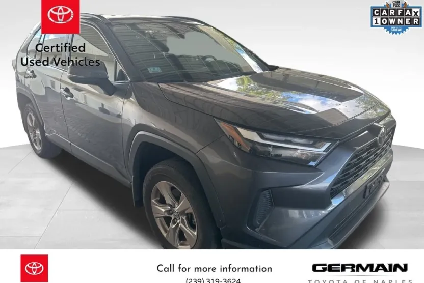 2023 Toyota RAV4 XLE photo 1