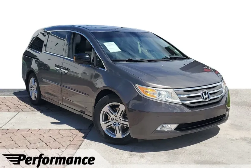 2011 Honda Odyssey Touring Elite photo 1