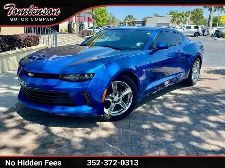 2018 Chevrolet Camaro 1LT photo 1