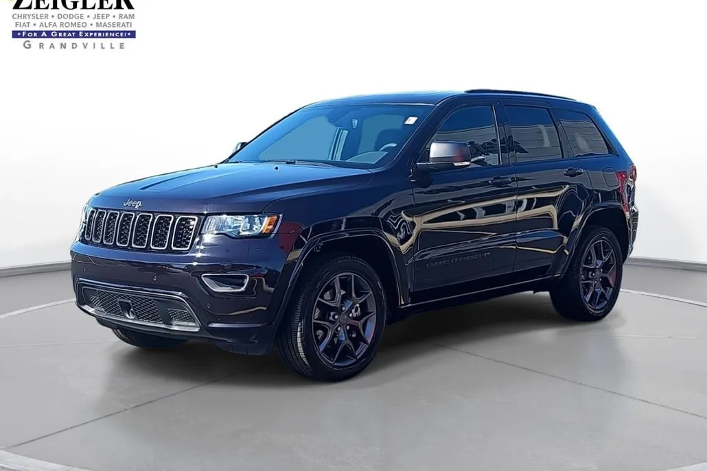 2021 Jeep Grand Cherokee Anniversary Edition photo 1