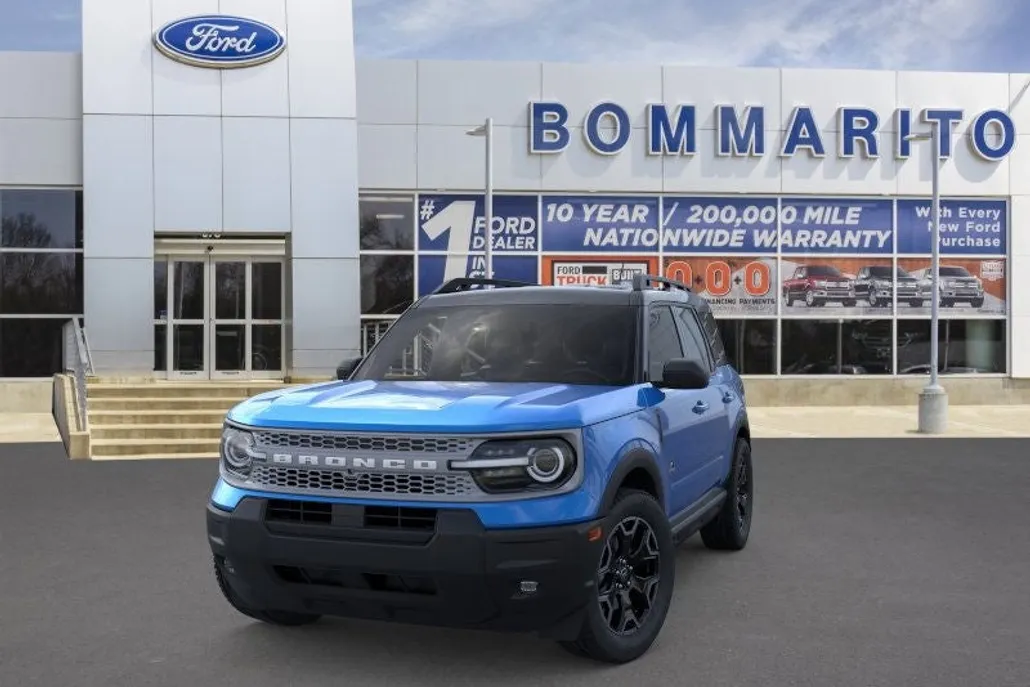 2025 Ford Bronco Sport Outer Banks photo 1