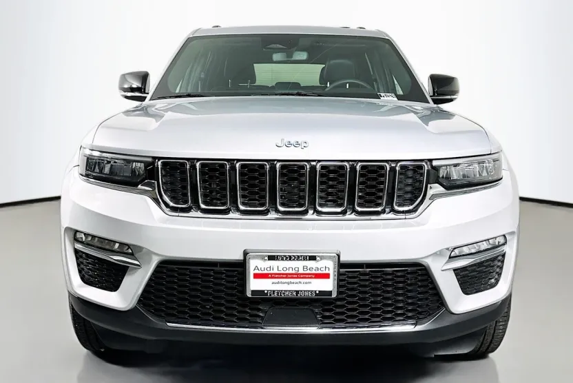 2024 Jeep Cherokee Limited 4xe photo 1