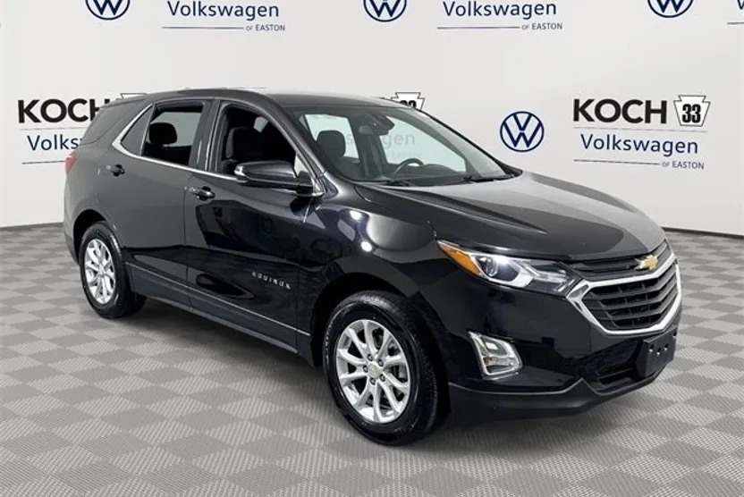 2019 Chevrolet Equinox LT photo 1