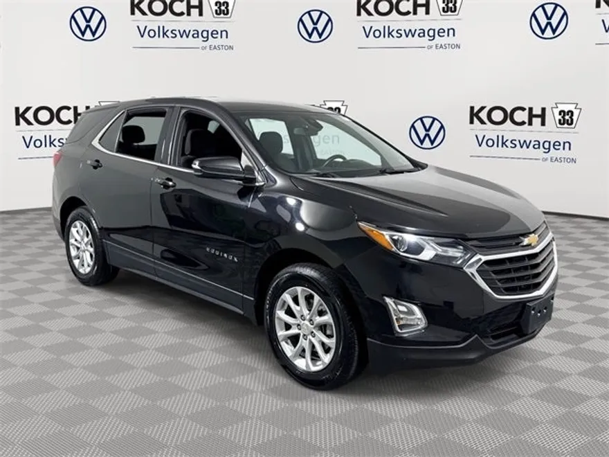 2019 Chevrolet Equinox LT photo 1