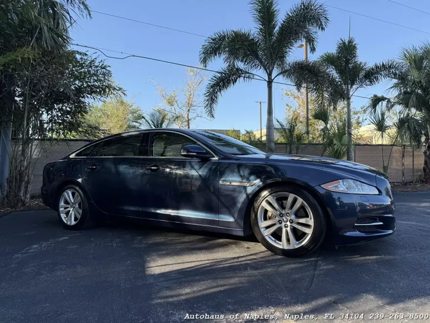 2011 Jaguar XJ XJL photo 1