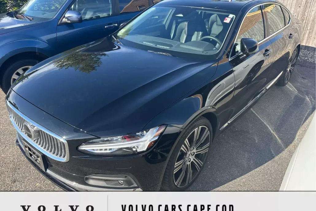 2023 Volvo S90 Plus photo 1