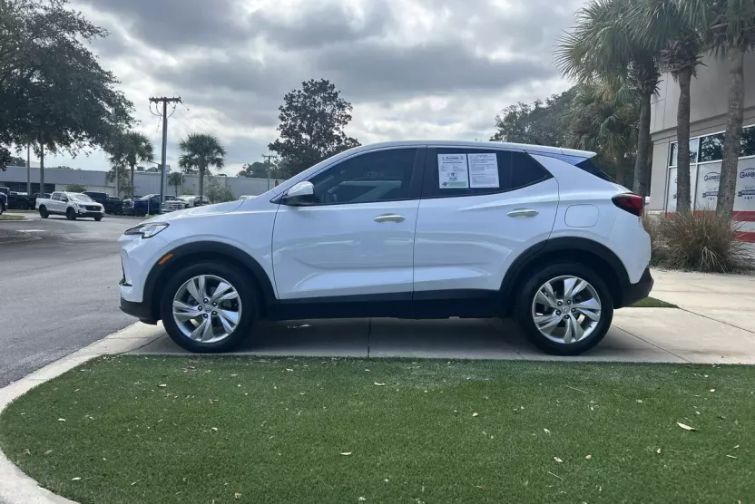 2025 Buick Encore GX Preferred photo 1