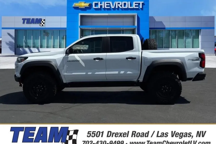 2025 Chevrolet Colorado ZR2 photo 1