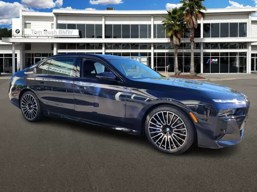 2025 Bmw 760i photo 1