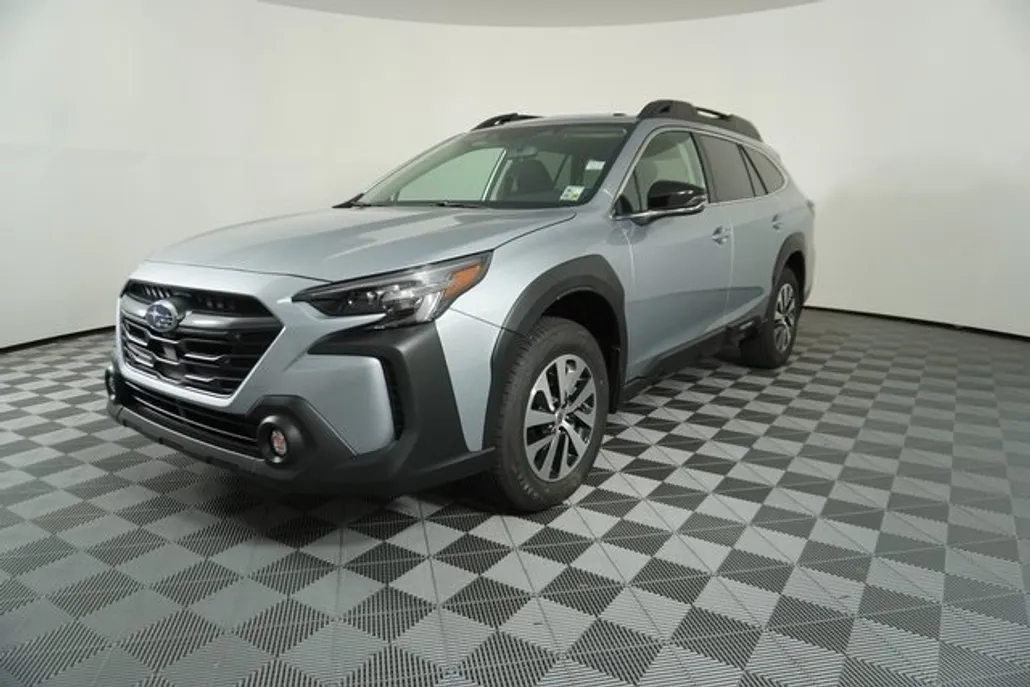 2025 Subaru Outback Premium photo 1