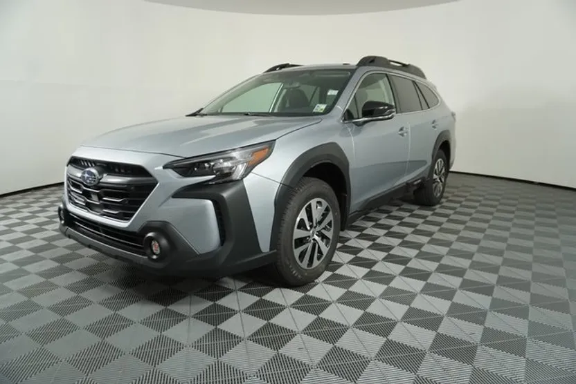 2025 Subaru Outback Premium photo 1