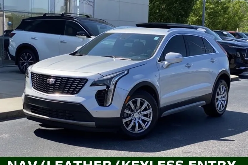 2022 Cadillac XT4 Premium Luxury photo 1