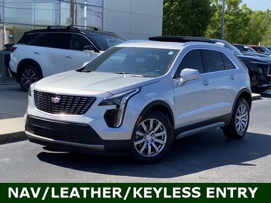 2022 Cadillac XT4 Premium Luxury photo 1