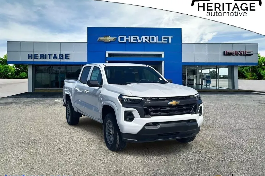 2026 Chevrolet Colorado LT photo 1