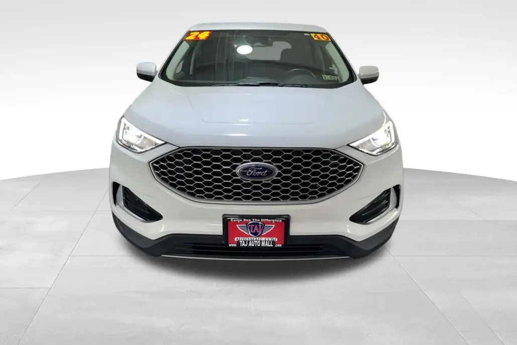2024 Ford Edge SEL photo 1