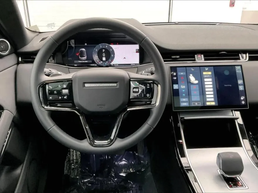 2025 Land Rover Range Rover Evoque S photo 1