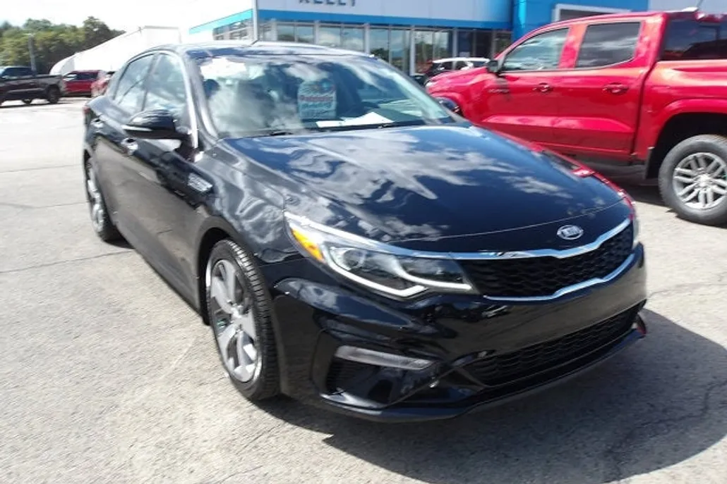 2020 Kia Optima S photo 1