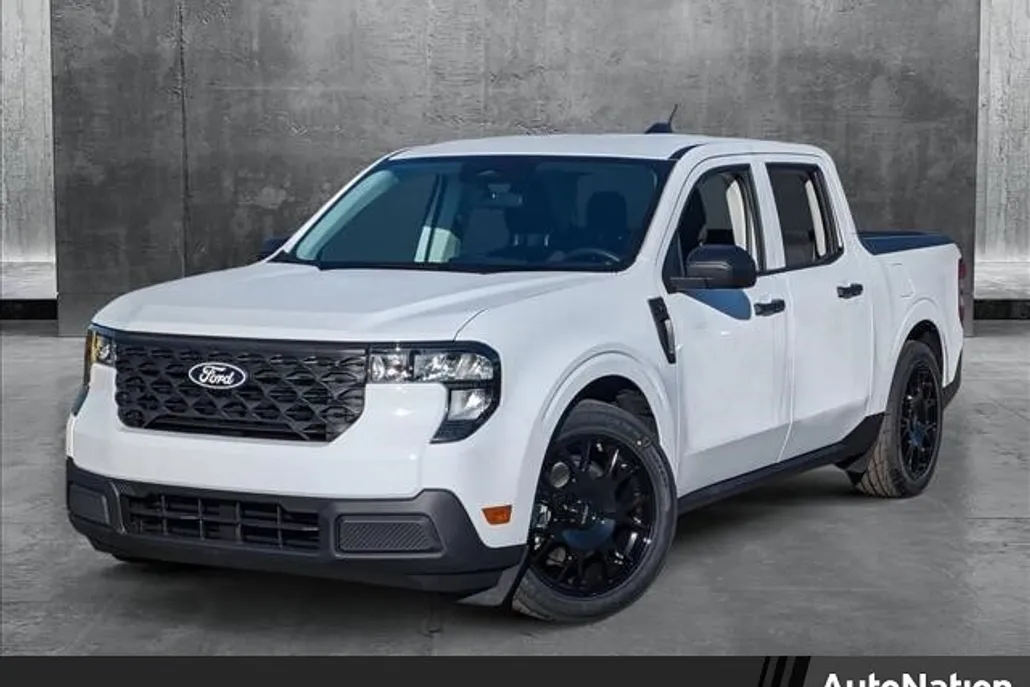 2025 Ford Maverick XL photo 1