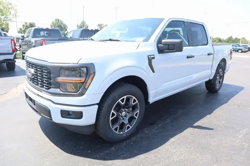 2025 Ford F-150 STX photo 1