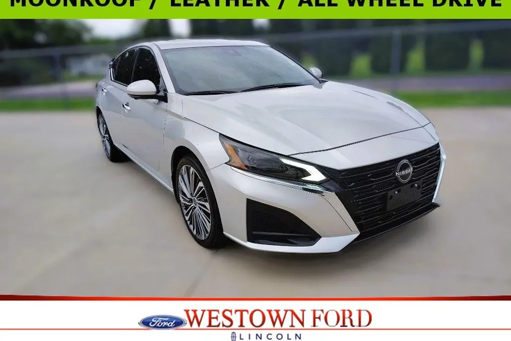 2024 Nissan Altima 2.5 SL photo 1
