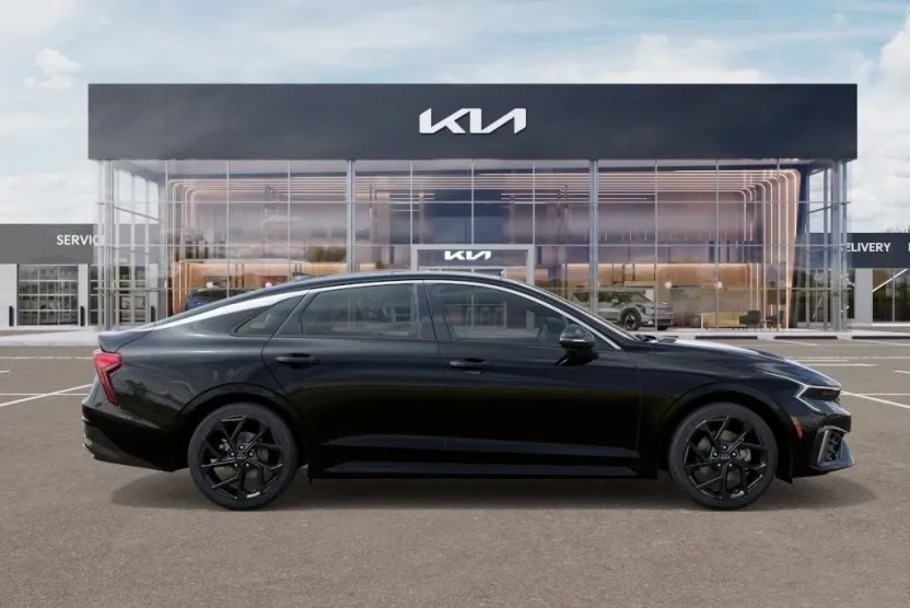 2026 Kia K5 GT-Line photo 1
