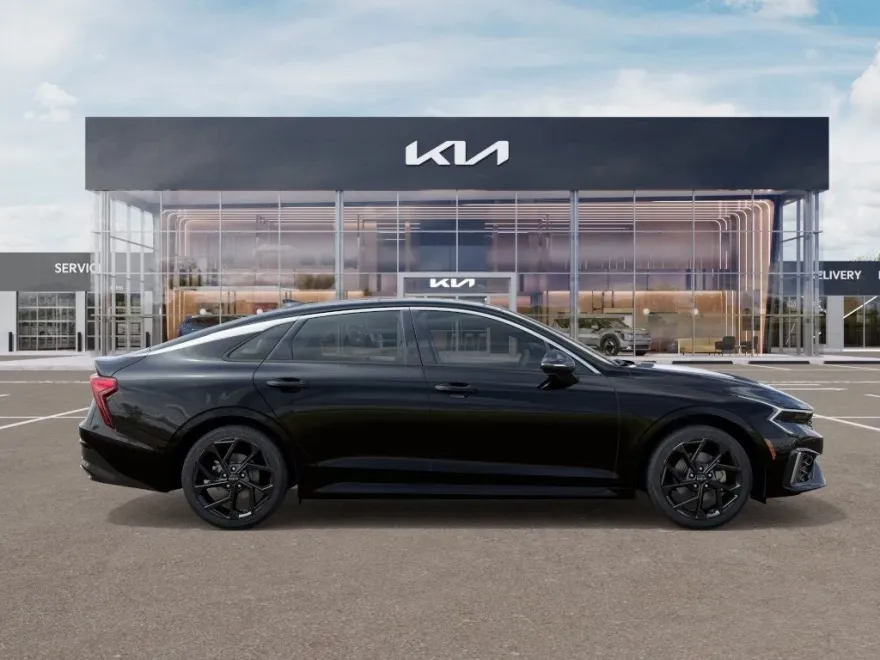 2026 Kia K5 GT-Line photo 1