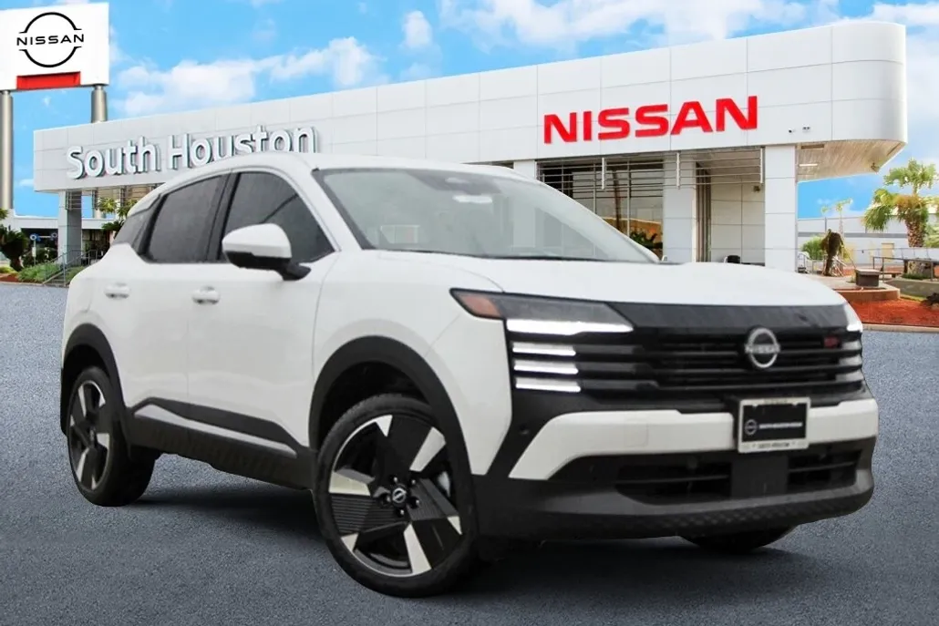 2025 Nissan Kicks SR photo 1