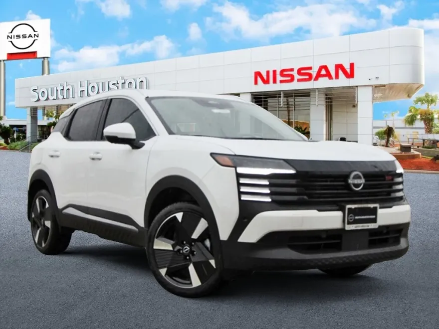 2025 Nissan Kicks SR photo 1