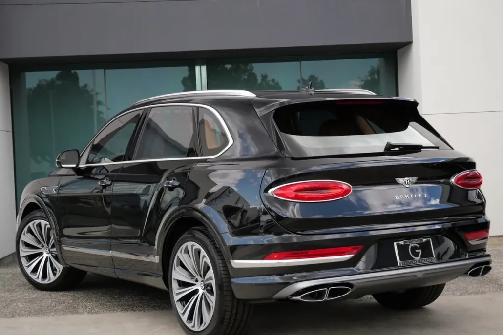 2025 Bentley Bentayga photo 1