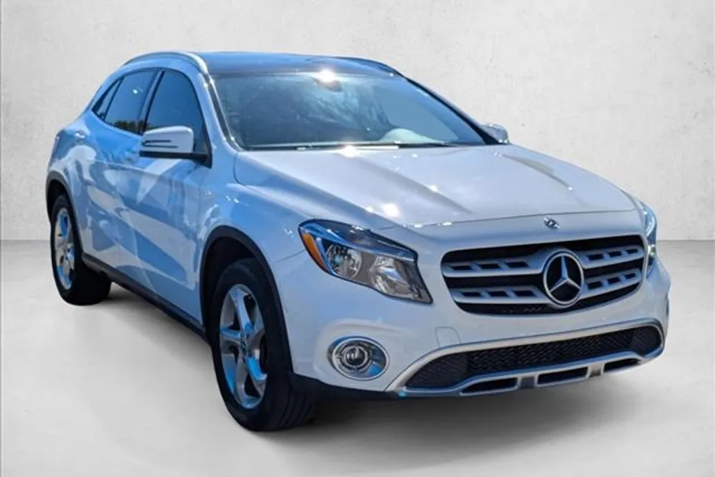 2018 Mercedes Benz GLA 250 photo 1
