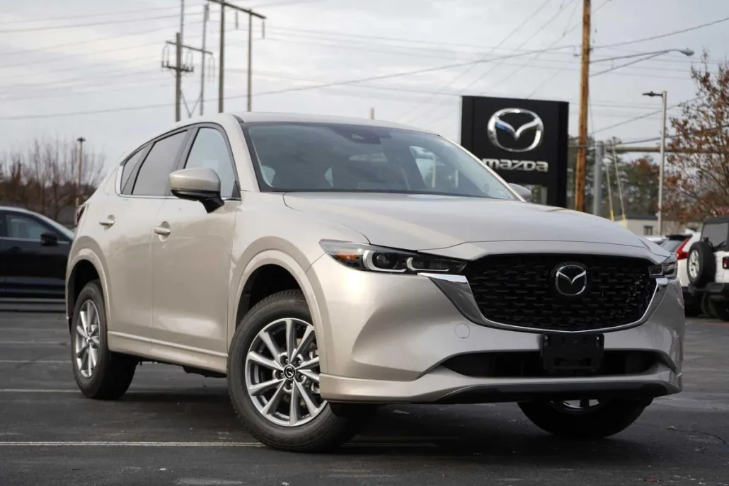 2025 Mazda CX-5 2.5 S Preferred photo 1