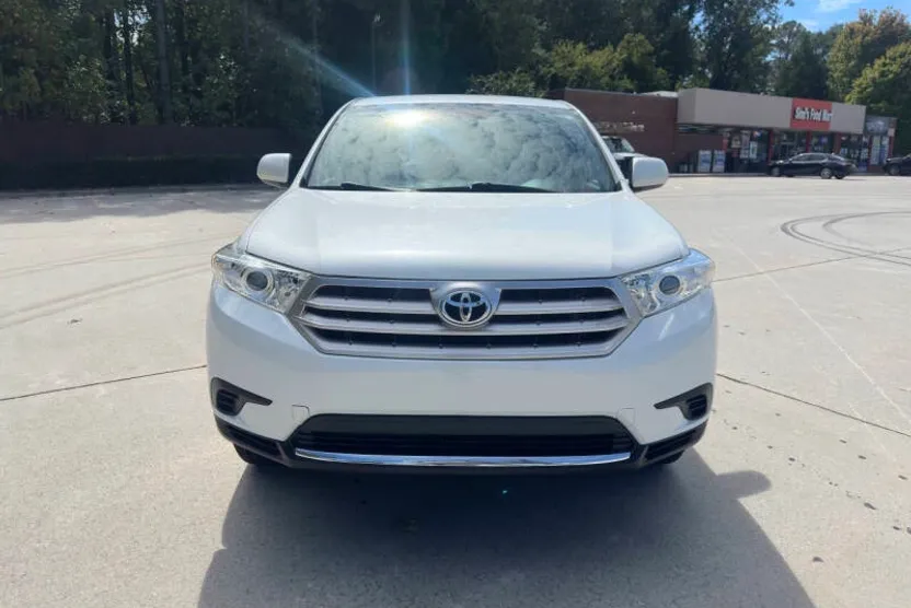 2013 Toyota Highlander Base Hybrid photo 1