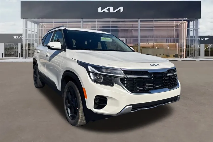 2026 Kia Seltos EX photo 1