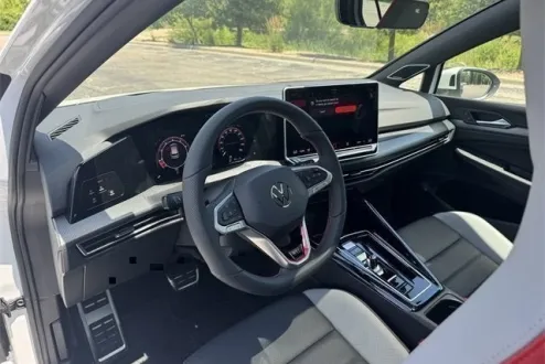 2025 Volkswagen Golf GTI Autobahn photo 3